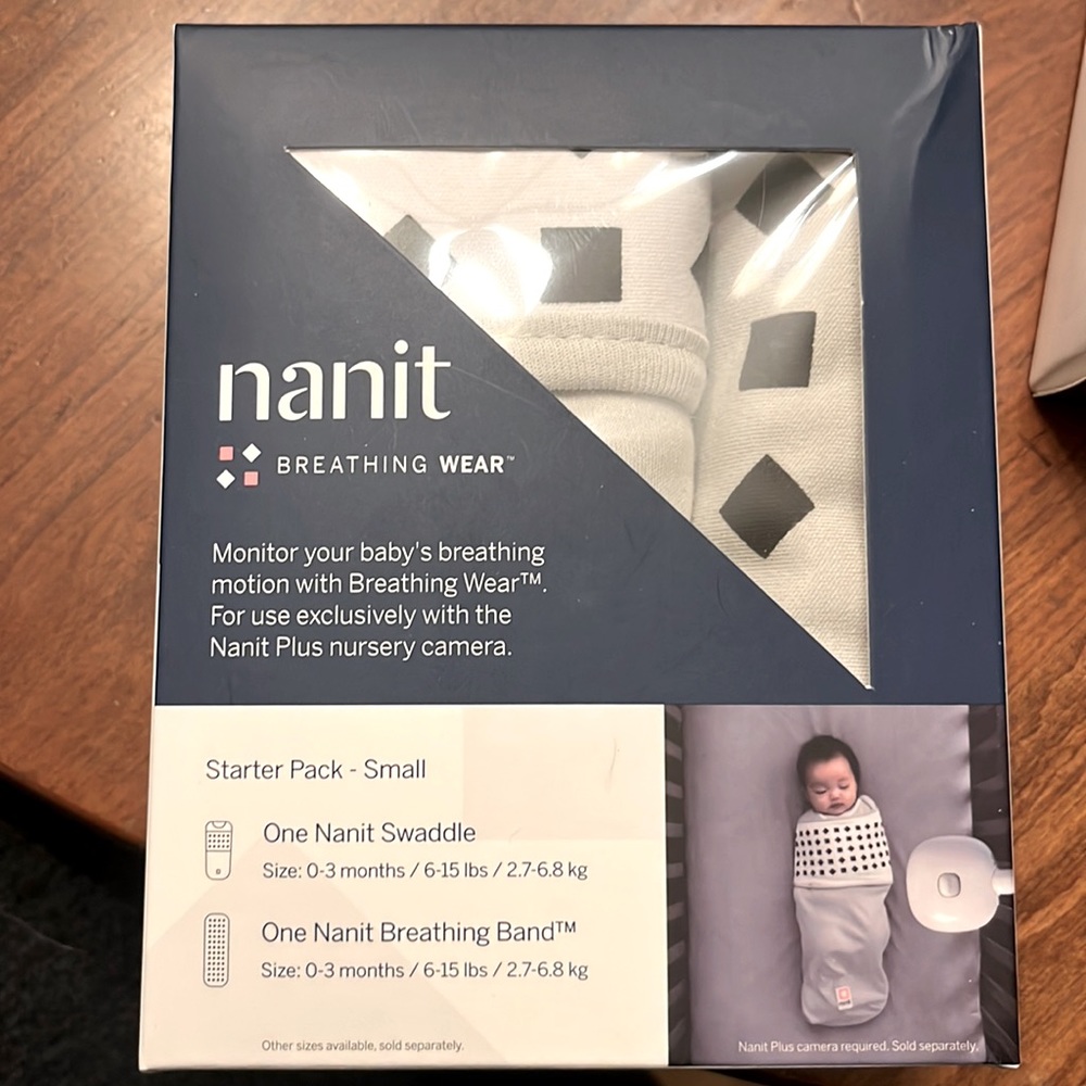Nanit breathing wear starter kit (swaddle and band) Size small/0-3 months, New.